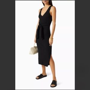 GOOD AMERICAN
Belted Body Dress in Ribbed Knit size 4